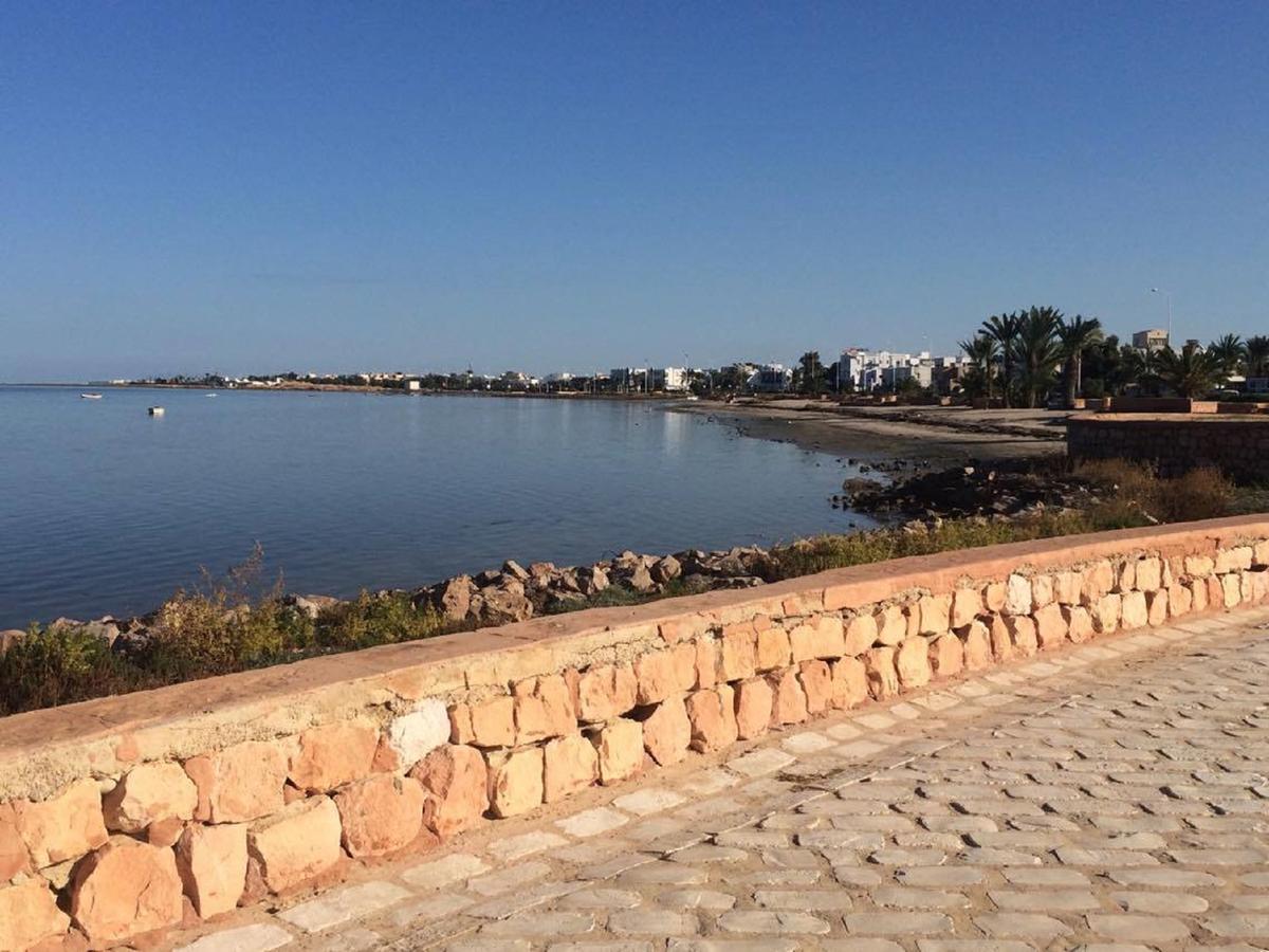 Appartement à Houmt Souk Jerba Bagian luar foto