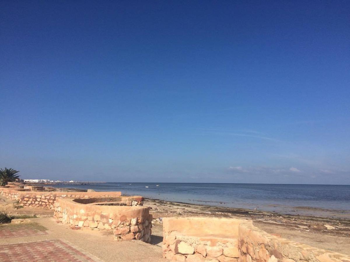 Appartement à Houmt Souk Jerba Bagian luar foto
